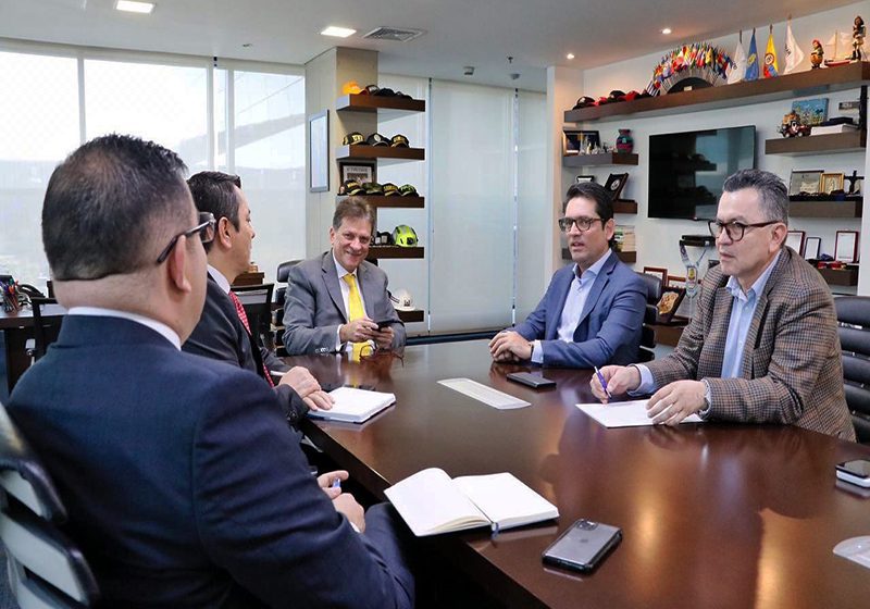  En reunión con el Director de la Unidad Nacional para la Gestión del Riesgo de Desastres, Eduardo González