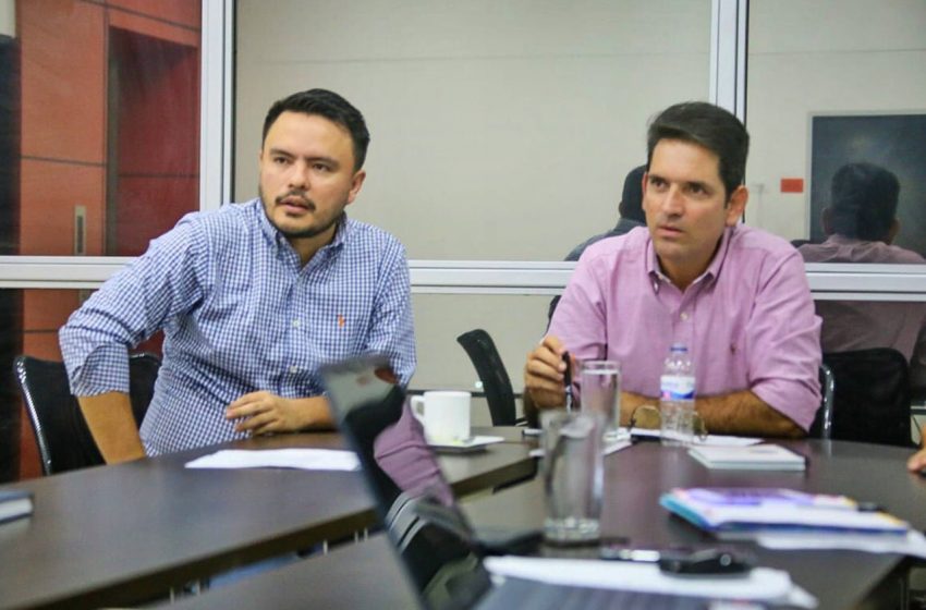  Sin tregua la lucha de Harman y Juan Guillermo por superar la crisis del agua