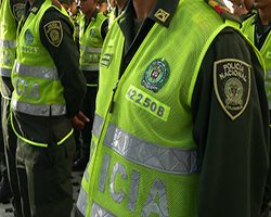  Policía metropolitana en alistamiento al paro nacional