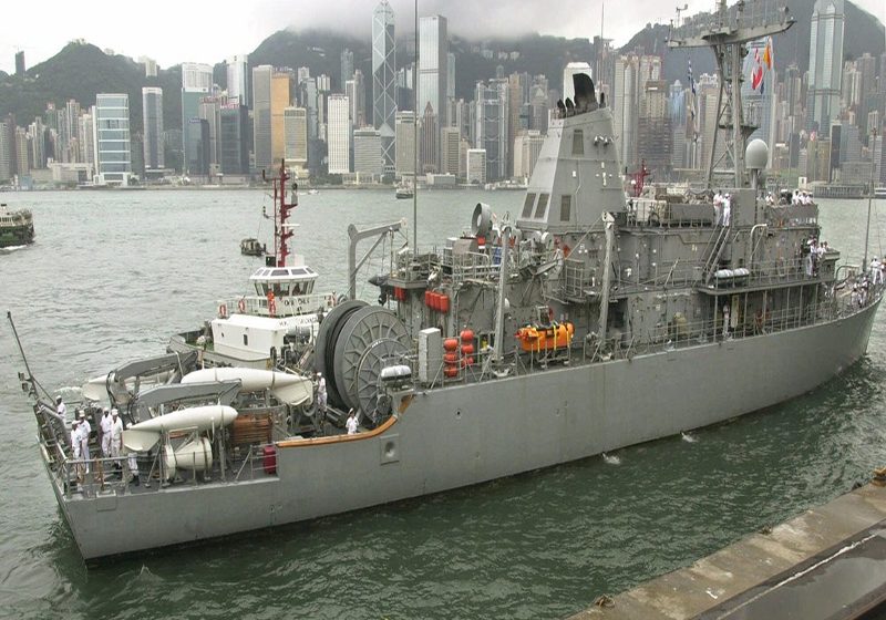  China prohíbe escala en Hong Kong de aviones y buques militares de EEUU