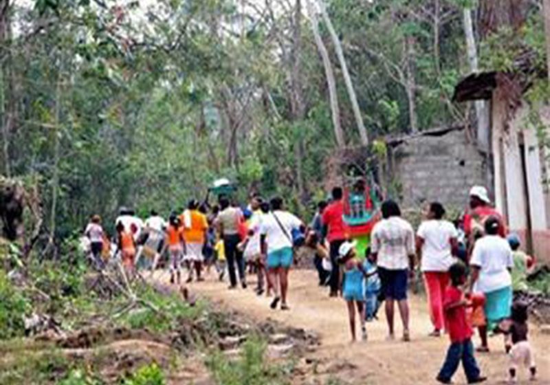  Casi mil personas desplazadas en Colombia por enfrentamientos entre bandas