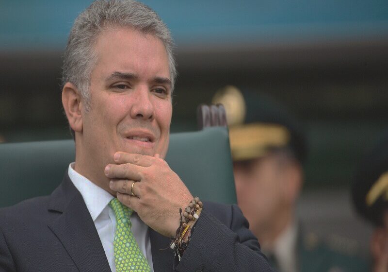  Comentario de Duque abre la Caja de Pandora de los males de Colombia