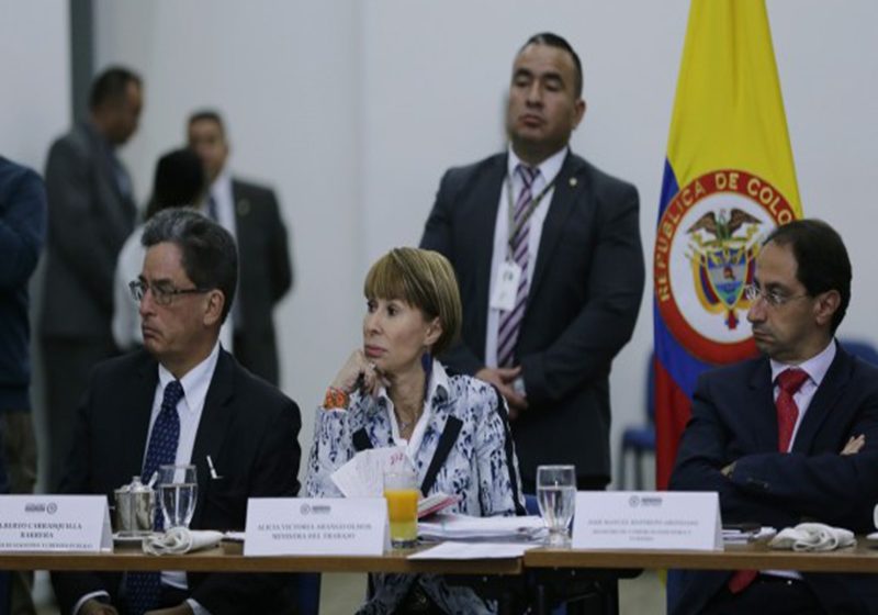  Discusión sobre productividad abre debate de nuevo salario mínimo de Colombia