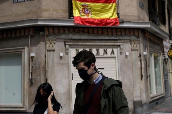 Contagios por coronavirus caen en España al nivel más bajo desde el 9 marzo
