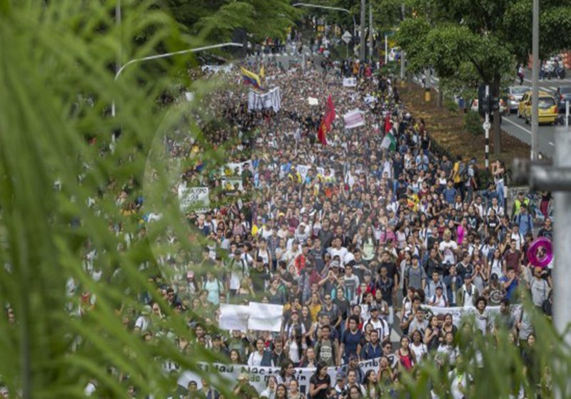  En Colombia y en diversos países  del mundo, se realizan manifestaciones como apoyo al paro nacional