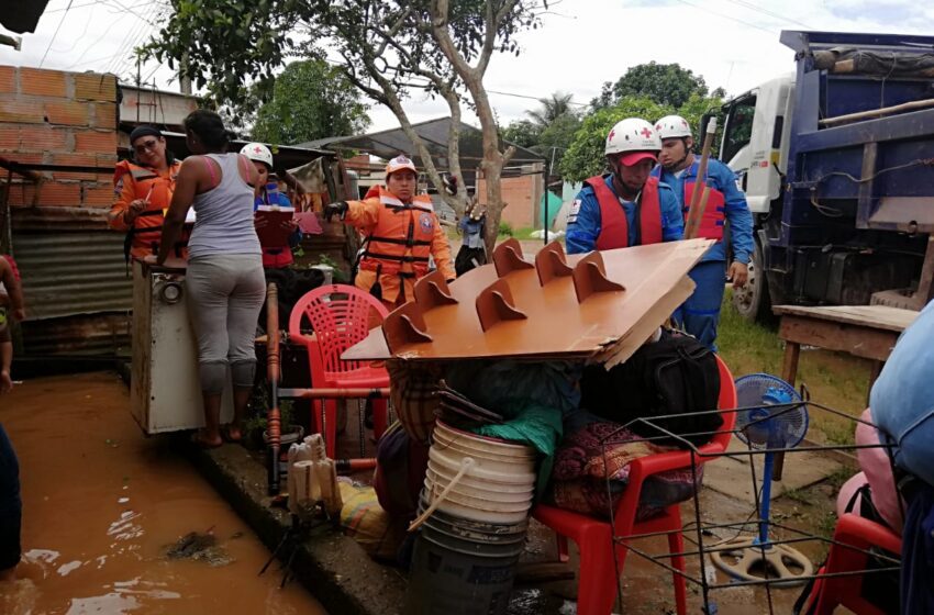  Gestionan ayuda humanitaria para 75 familias damnificadas por el invierno en Guaviare