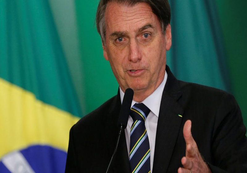  Bolsonaro destituye al jefe de la Policía y aumenta la tensión política