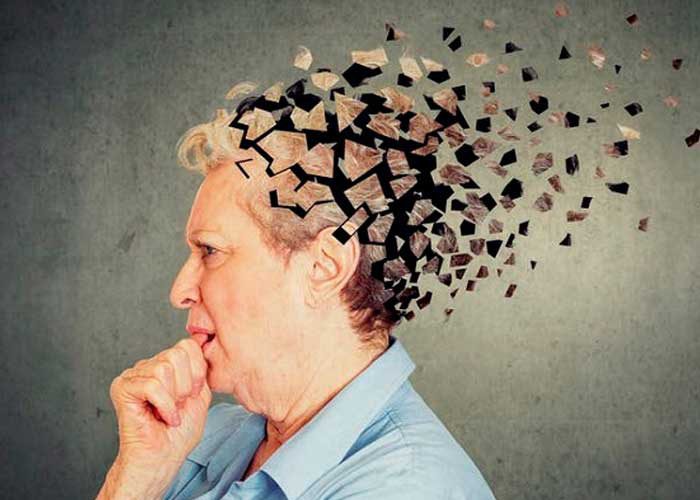  Las mujeres tienen más posibilidades de sufrir Alzheimer por la menopausia