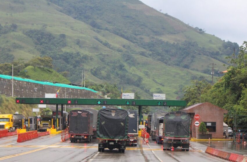 Desde las cero horas entró en operación el cobro de peajes sobre la vía a Bogotá y el resto del país
