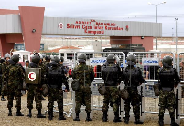  La Fiscalía turca ordena la detención de 275 militares por supuesto golpismo