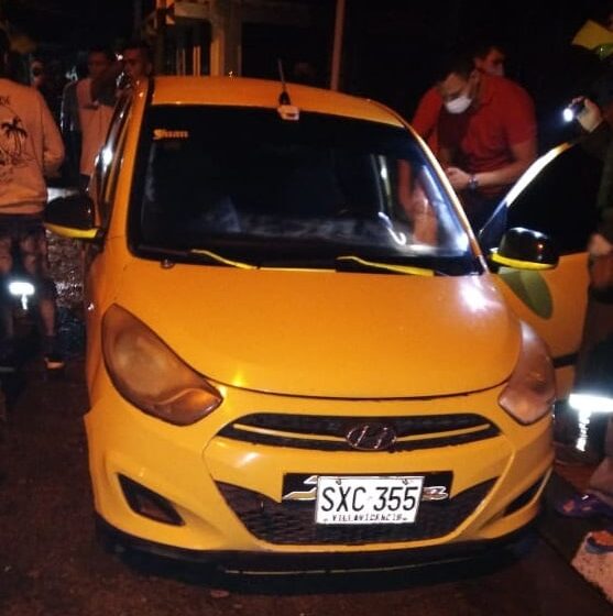  Taxistas protestaron por asesinato de su colega