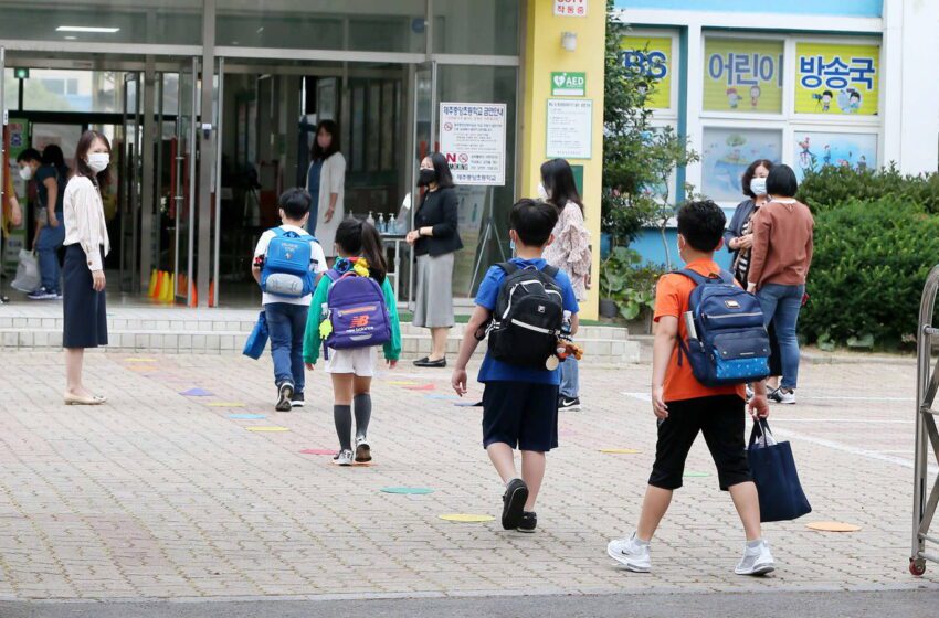  Corea del Sur registra su primer caso de contagios de COVID-19 en un colegio