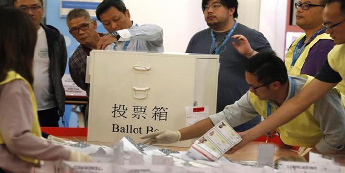  Hong Kong podría aplazar las elecciones legislativas de septiembre