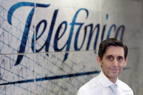  Telefónica ganó 830 millones de euros en el primer semestre, un 53,5 % menos