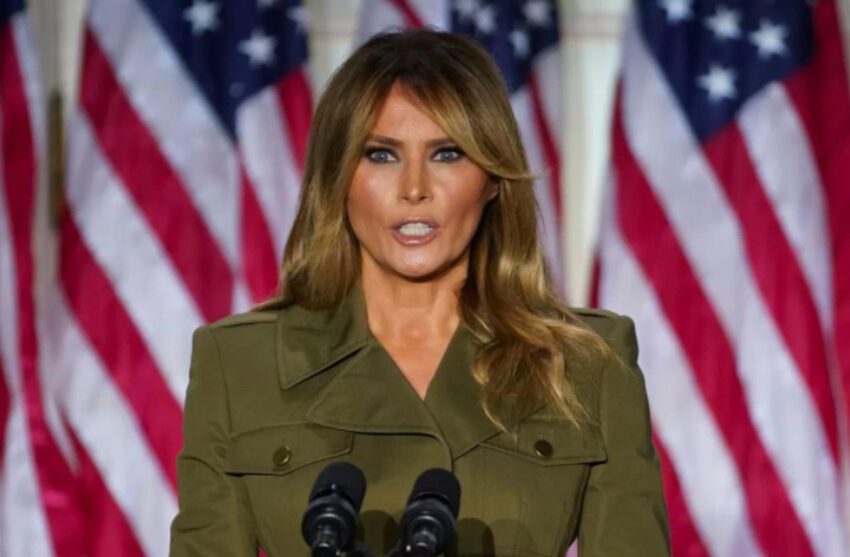  Melania Trump suaviza el agresivo discurso republicano y menciona la agitación racial