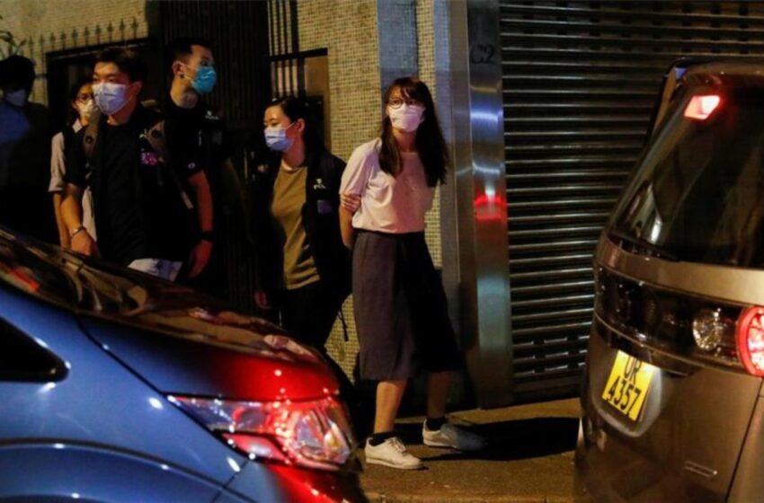  Detenidos en Hong Kong la conocida activista Agnes Chow y otras dos personas