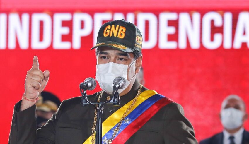  Maduro dice que no le «temblará el pulso» para detener al opositor Guaidó