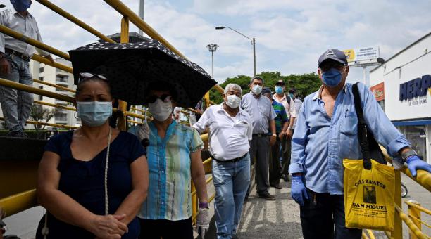  Colombia acumula 615.168 contagios al cierre de su peor mes de la pandemia