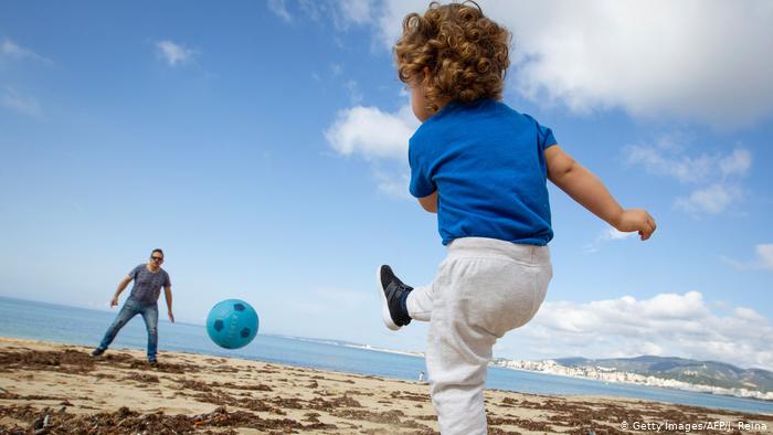  España, entre los mejores países ricos para ser niño, según Unicef