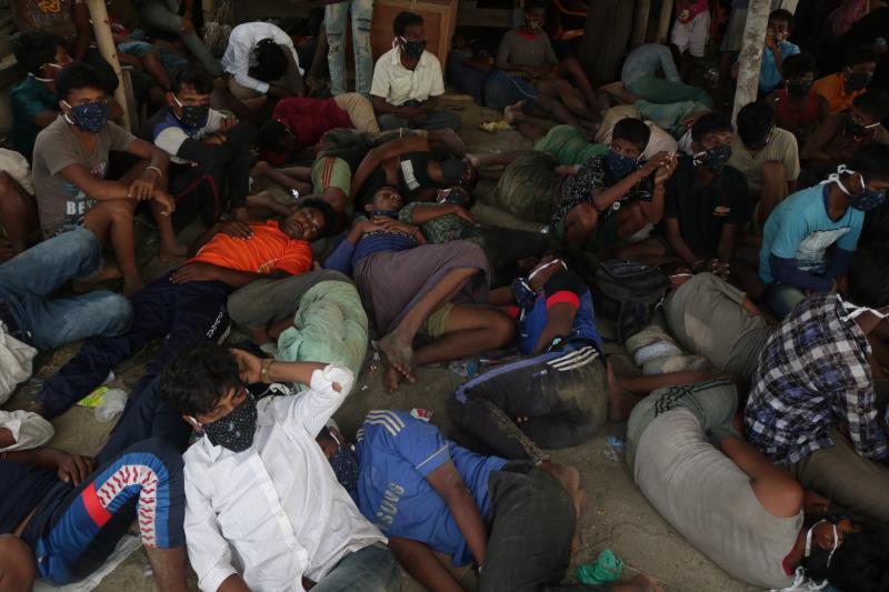  Tres refugiados rohinyás mueren en Indonesia tras varios meses en alta mar
