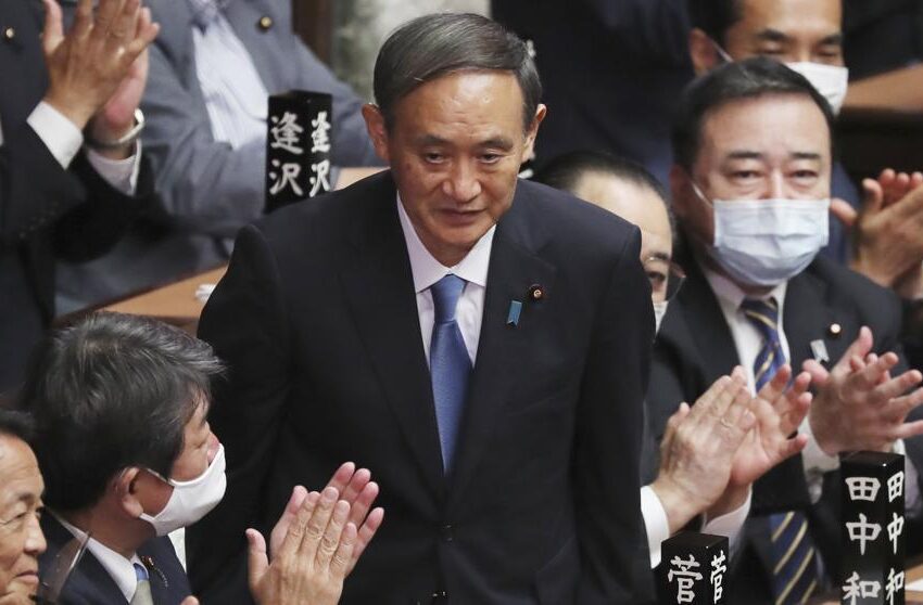  El Parlamento nipón designa como nuevo primer ministro a Yoshihide Suga