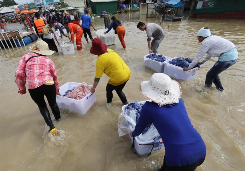  Al menos 123 muertos por las inundaciones en Vietnam y Camboya