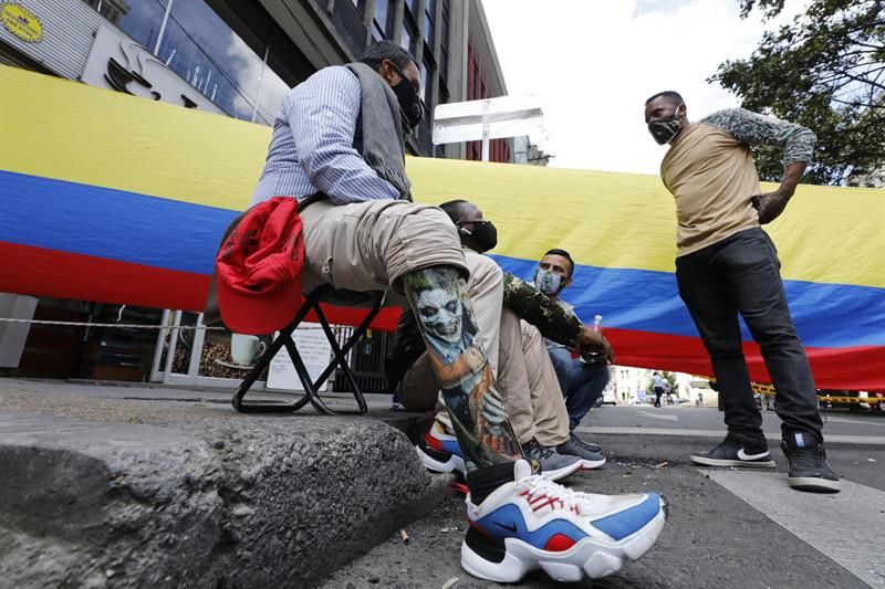  Militares retirados piden al Gobierno colombiano mejores salarios y educación