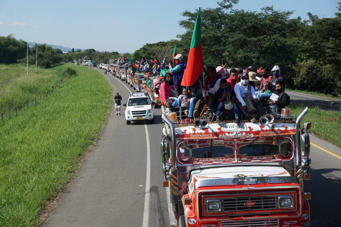  Caravana indígena llega a Bogotá con la expectativa de una reunión con Duque