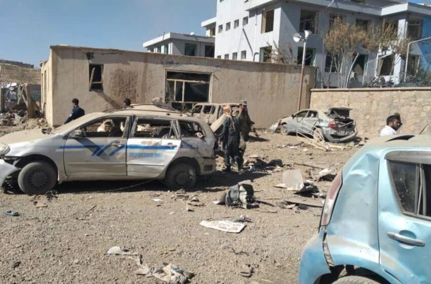  Al menos 13 muertos y 95 heridos en la explosión de un coche bomba en Afganistán