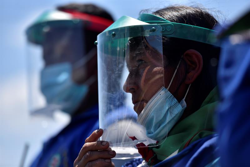  Colombia suma otros 7.561 contagios y 192 muertes por covid-19