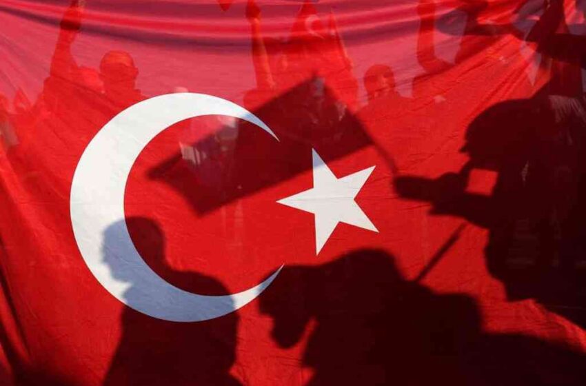  Cadenas perpetuas en el mayor juicio por golpe de Estado en Turquía de 2016