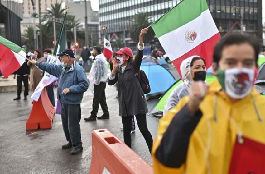  México supera los 100.000 decesos por la covid-19