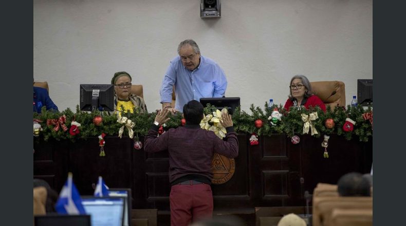  Parlamento de Nicaragua aprueba ley que vetará candidaturas a opositores