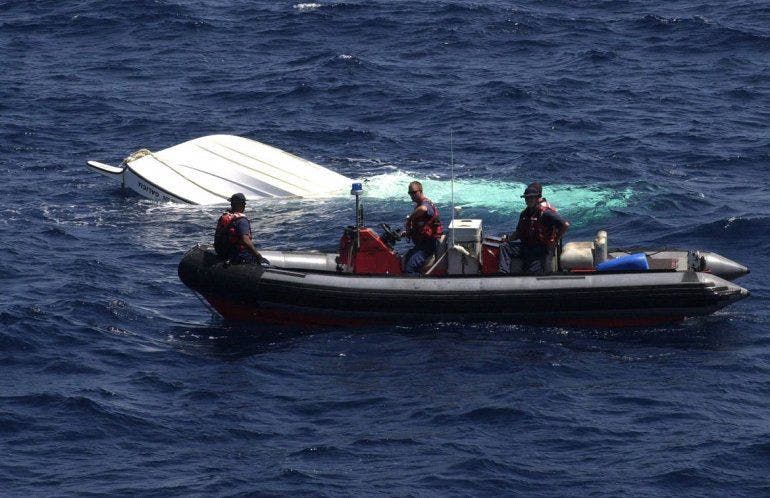  Sube a 20 la cifra de venezolanos fallecidos en un naufragio en el Caribe