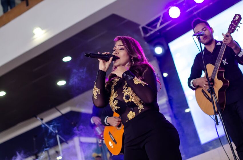  La cantante Karina Shalá pierde a dos de sus hermanos en menos de un mes