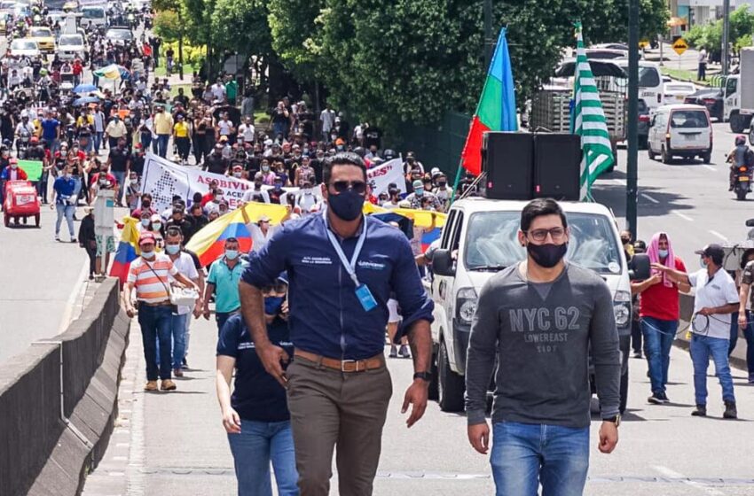  Pacíficamente protestaron comerciantes de Villavicencio que piden acabar con el toque de queda