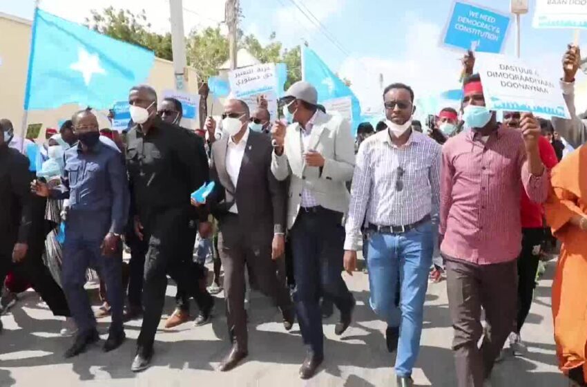  Once muertos en disturbios en Mogadiscio por el retraso electoral en Somalia