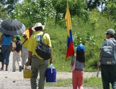  Cada media hora una persona es desplazada en Colombia