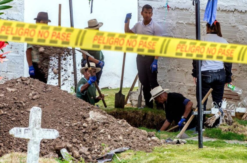  Recuperan 9 cuerpos de posibles víctimas de «falsos positivos» en Colombia