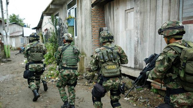  Un suboficial muerto y 4 soldados heridos en ataque del ELN en Arauca