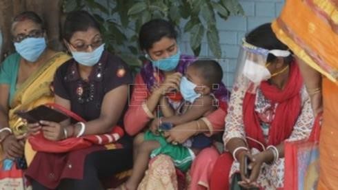  La India registra un nuevo máximo histórico de casos por coronavirus