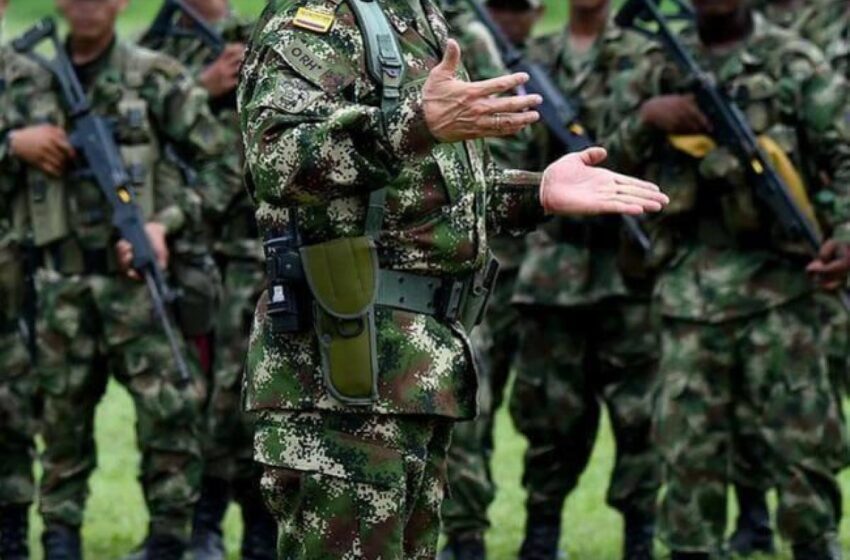 Dos generales del ejército activan proceso de búsqueda del coronel Pérez Arciniegas