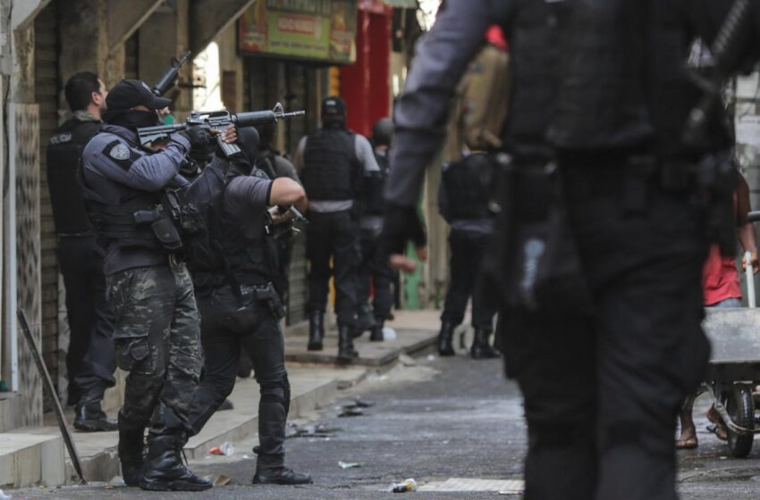  La Policía niega abusos en la operación que causó una matanza en Río de Janeiro
