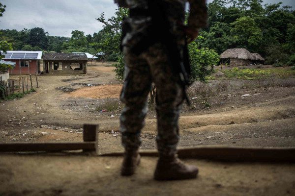  Supuestas disidencias de FARC asesinan a cinco campesinos en sur de Colombia