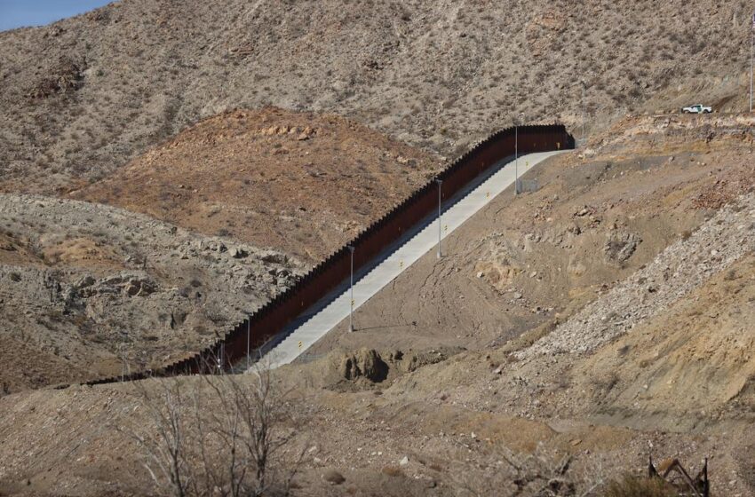  Texas endurece medidas contra migrantes y mantendrá la construcción del muro