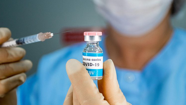  Vacunados dos veces también pueden morir de coronavirus. La única solución no descuidarse, señalan epidemiólogos