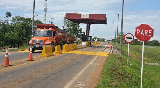  En Puerto Gaitán protesta pacífica por cobro de caros peajes y desatención del gobierno nacional