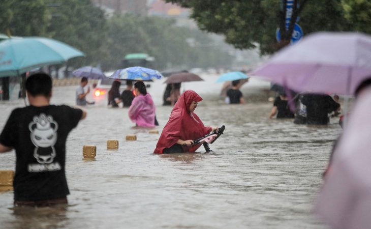  Noventa y nueve los muertos por las inundaciones en el centro de China