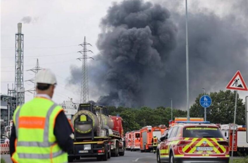 Al menos doce heridos en una explosión en parque químico en el oeste alemán