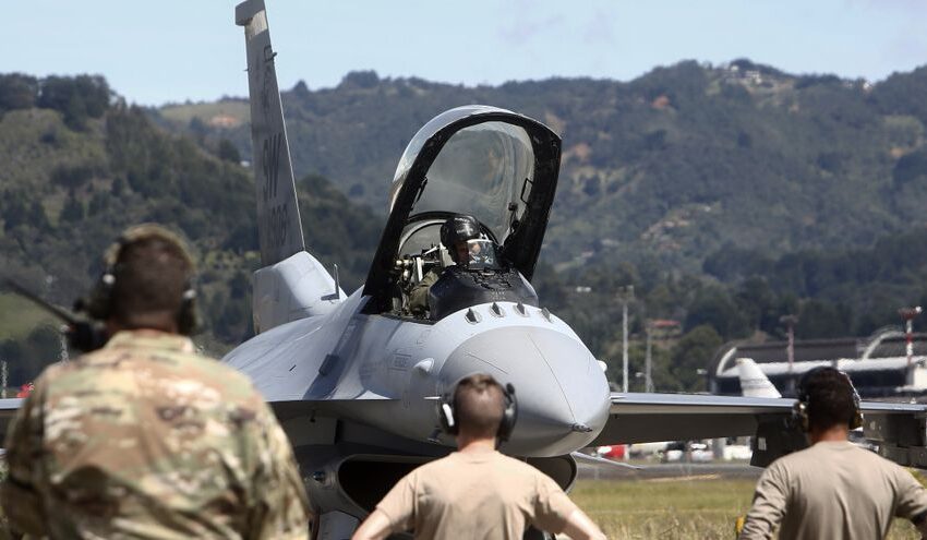  Colombia y EE.UU. inician ejercicio de entrenamiento con aviones F-16 y Kfir